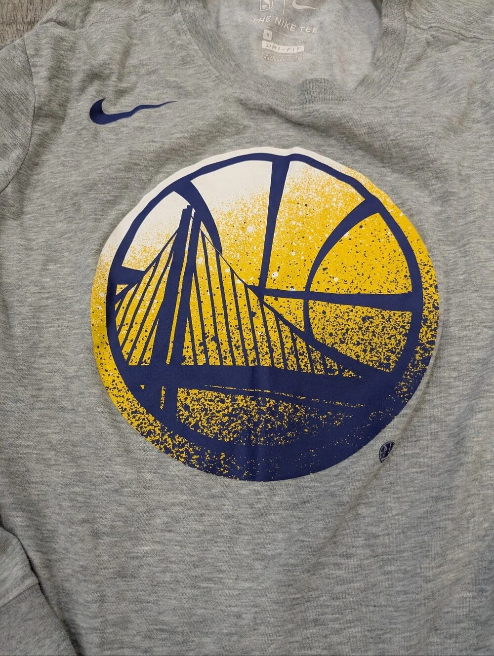 NBA Golden State Warriors Gray Long Sleeve Nike Tee Size Small